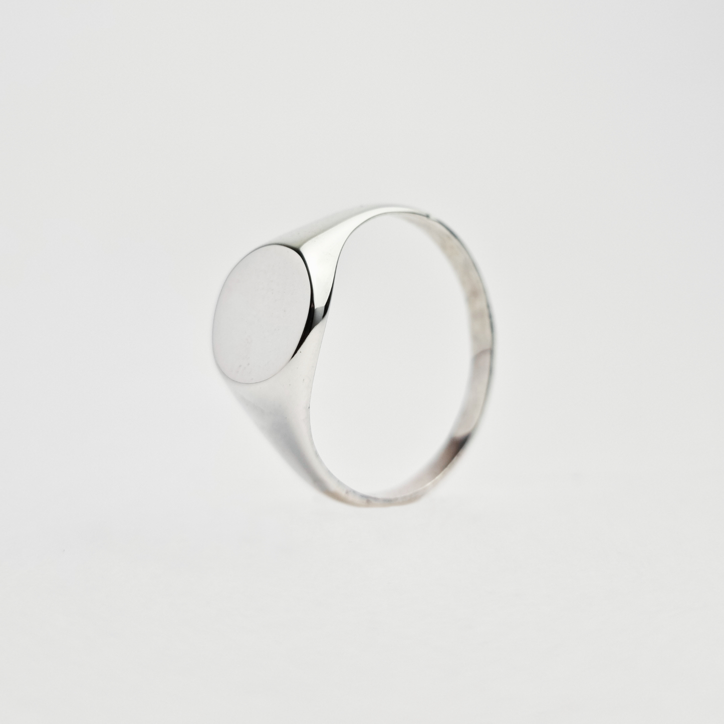 Round Signet Ring